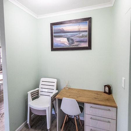 Salty Corner Cottage Суакопмунд Екстериор снимка