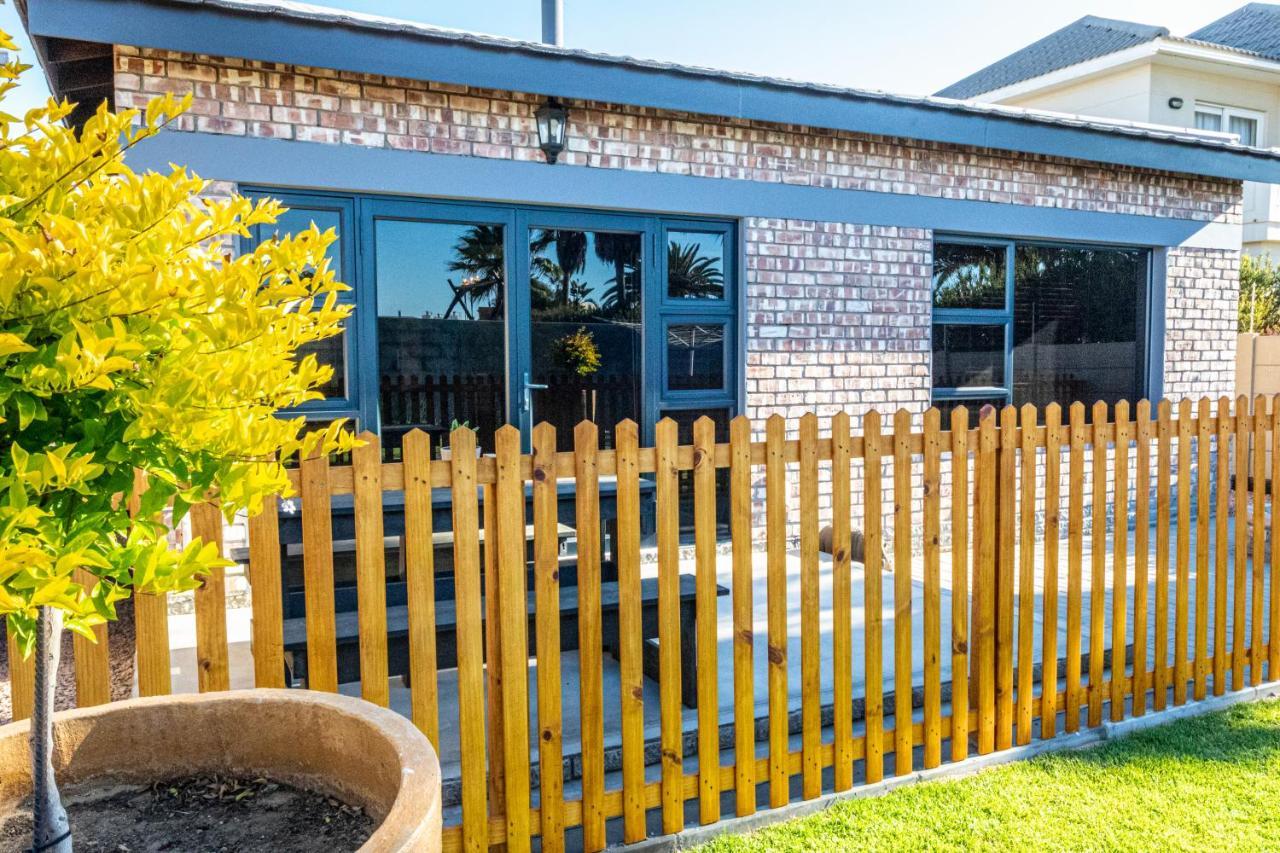Salty Corner Cottage Суакопмунд Екстериор снимка
