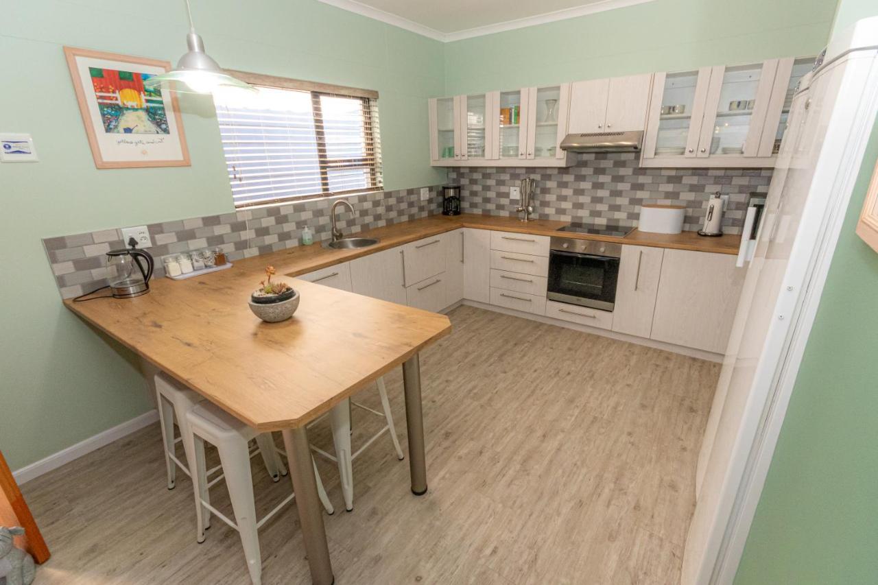 Salty Corner Cottage Суакопмунд Екстериор снимка